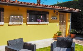 La Brigata Apartments Yellow House